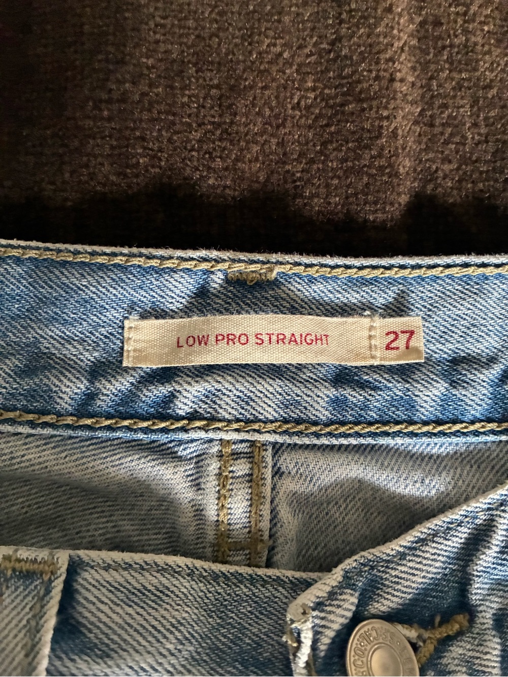 Levi’s Light Wash Straight-Leg Jeans size 27 Low Pro Straight - Picture 3 of 4